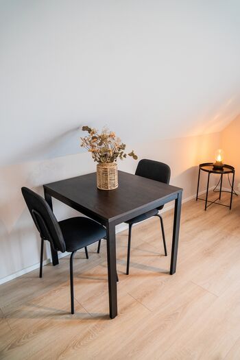 HOCHWERTIG EINGERICHTET | EINZELBETTEN | FREE PARKING - WiFi Bild 2 HOCHWERTIG EINGERICHTET | EINZELBETTEN | FREE PARKING - WiFi Bild 2