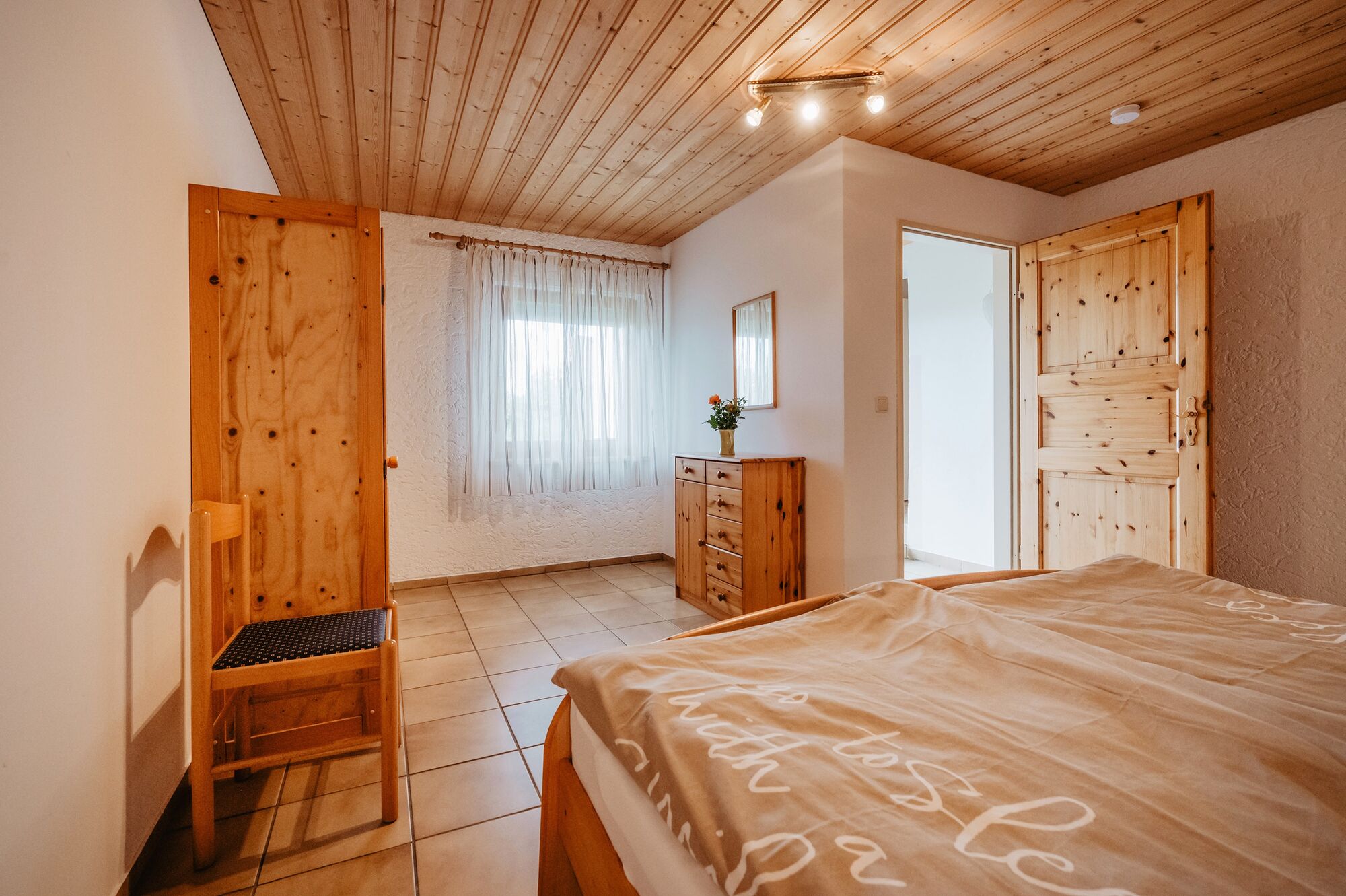 Schlafzimmer mit Doppelbett! Schlafzimmer mit Doppelbett!