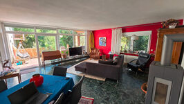 Zentral, ruhig, Parkplätze, Riesenterrasse und Grundstück, G Bild 1 Zentral, ruhig, Parkplätze, Riesenterrasse und Grundstück, G Bild 1