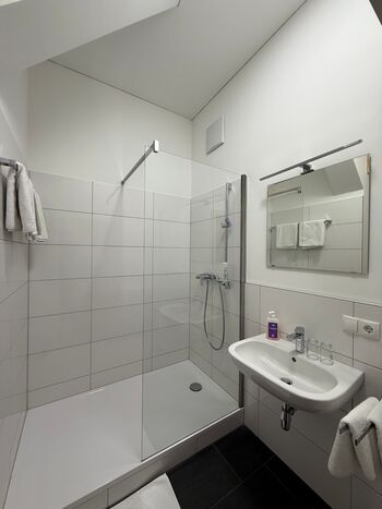 Hotel Pension Löwen nahe Feldkirch - günstige Zimmer für Monteure Zdjęcie 4 Hotel Pension Löwen nahe Feldkirch - günstige Zimmer für Monteure Zdjęcie 4