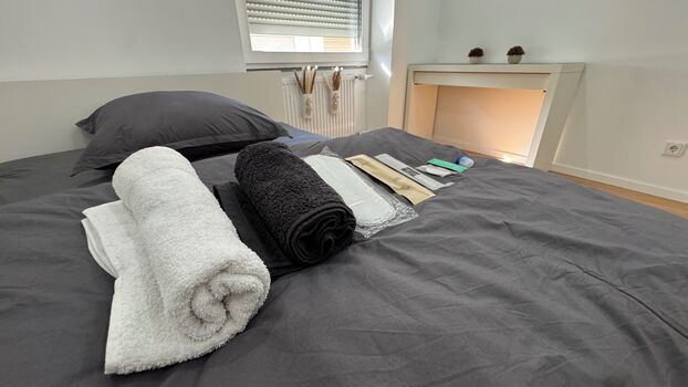 Monteurzimmer & Apartments · Flexibel kurz & langzeit Monteurzimmer & Apartments · Flexibel kurz & langzeit