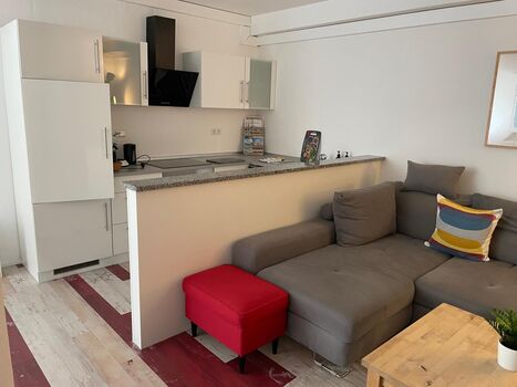 Sitzbereich/ Küche Sitzbereich/ Küche