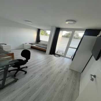 Apartment Nähe Köln/Düsseldorf/Leverkusen/Godorf Bild 3 Apartment Nähe Köln/Düsseldorf/Leverkusen/Godorf Bild 3