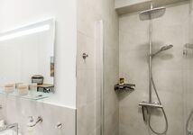 Modern central lovely Apartment Picture 10 Modern central lovely Apartment Picture 10