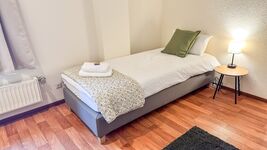 Nienburg Innenstadt | 9 Betten | Küche | TV | Parken 50m Obrázok 7 Nienburg Innenstadt | 9 Betten | Küche | TV | Parken 50m Obrázok 7