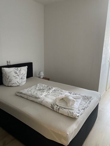 Monteurzimmer & Apartments Goldstar Isernhagen und Hannover Zdjęcie 1 Monteurzimmer & Apartments Goldstar Isernhagen und Hannover Zdjęcie 1