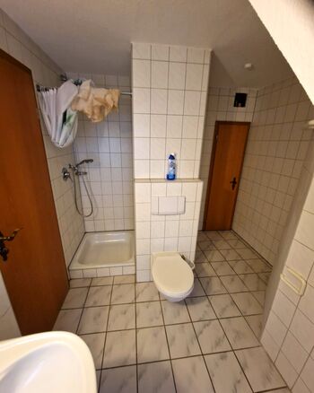 Zimmer mit direktem Bad Zimmer mit direktem Bad