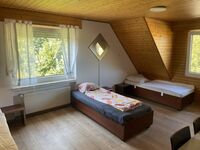 Dreibettzimmer OG Dreibettzimmer OG