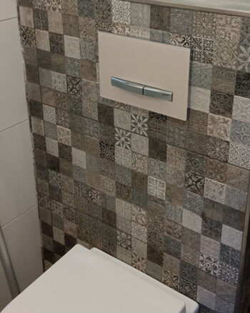 Duschbad mit viel Liebe fürs Detail Duschbad mit viel Liebe fürs Detail