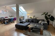 Wohnung 105 m2 für bis zu 6 Personen, zentral gelegen Picture 1 Wohnung 105 m2 für bis zu 6 Personen, zentral gelegen Picture 1