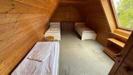 Zimmer 8 Zimmer 8
