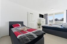 Montel24 - Monteurwohnung nahe CHEMPARK Dormagen – Platz für 4 Personen Picture 2 Montel24 - Monteurwohnung nahe CHEMPARK Dormagen – Platz für 4 Personen Picture 2