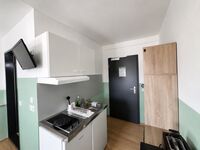 home2stay Apartmenthaus in Reutlingen NEU Wifi, Parkplatz, 30 Personen Bild 3 home2stay Apartmenthaus in Reutlingen NEU Wifi, Parkplatz, 30 Personen Bild 3