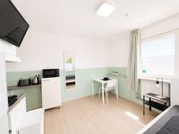 home2stay Apartmenthaus in Reutlingen NEU Wifi, Parkplatz, 30 Personen Bild 7 home2stay Apartmenthaus in Reutlingen NEU Wifi, Parkplatz, 30 Personen Bild 7