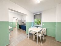 home2stay Apartmenthaus in Reutlingen NEU Wifi, Parkplatz, 30 Personen Bild 15 home2stay Apartmenthaus in Reutlingen NEU Wifi, Parkplatz, 30 Personen Bild 15