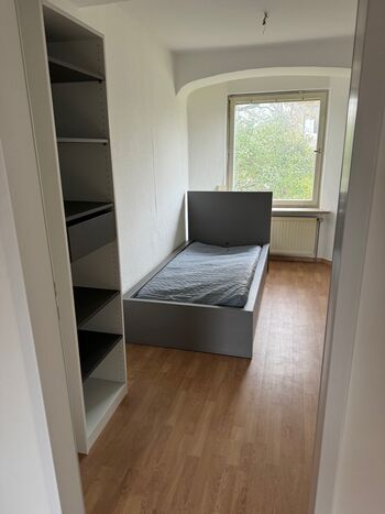 Haus mit 9 Betten, Garten und Stellplätzen Bild 4 Haus mit 9 Betten, Garten und Stellplätzen Bild 4