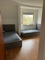 Haus mit 9 Betten, Garten und Stellplätzen Bild 3 Haus mit 9 Betten, Garten und Stellplätzen Bild 3