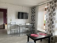 Wohnung 2: Wohnzimmer Wohnung 2: Wohnzimmer