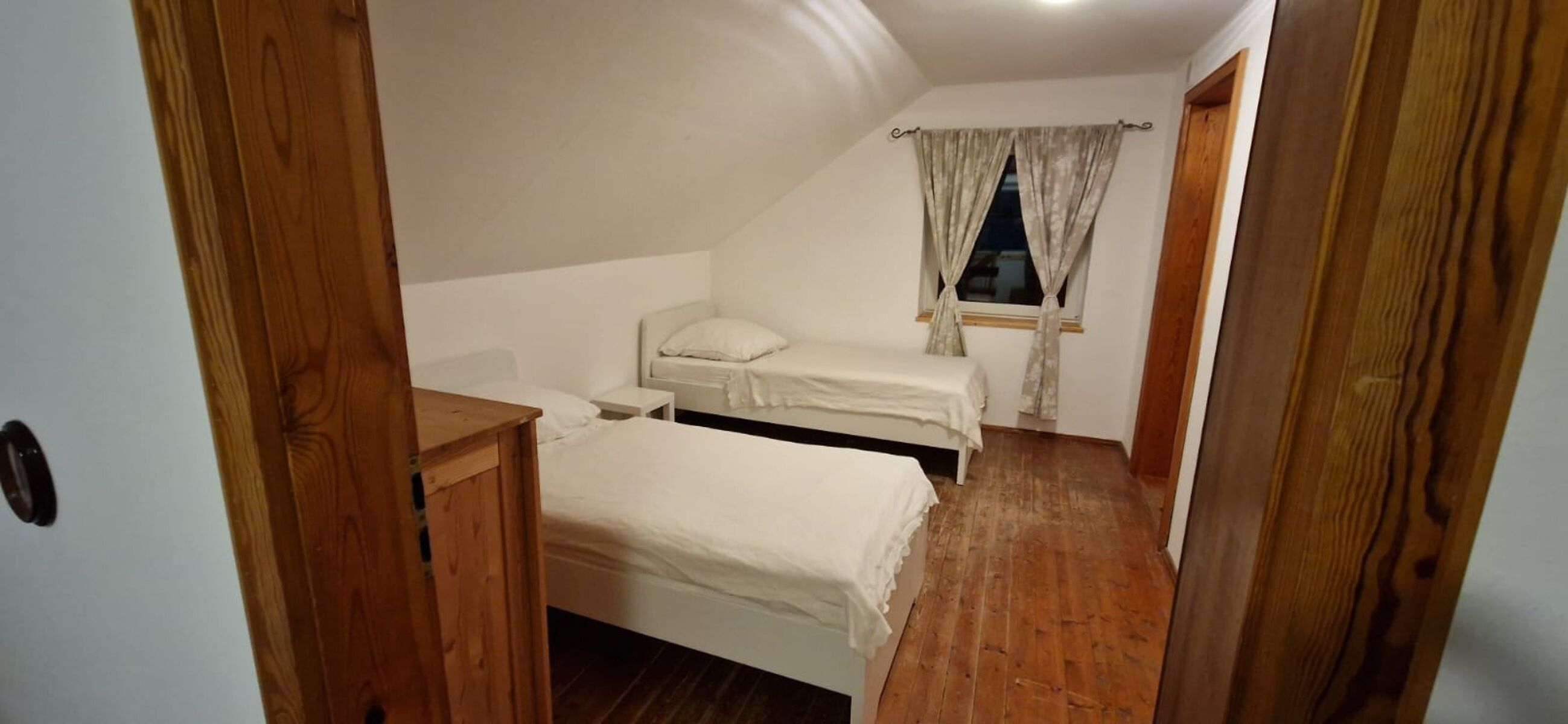 Obrázok 4 Obrázok 4