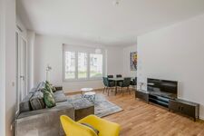 Design 3 Zimmer-Apartment I Stadtmitte I WLAN I Balkon Bild 2 Design 3 Zimmer-Apartment I Stadtmitte I WLAN I Balkon Bild 2