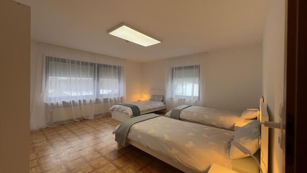 Ruhige Firmenunterkunft bei Regensburg Ruhige Firmenunterkunft bei Regensburg