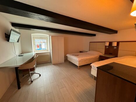 Cici Monteurunterkünfte Werdohl – 4 Schlafzimmer | Terrasse Cici Monteurunterkünfte Werdohl – 4 Schlafzimmer | Terrasse