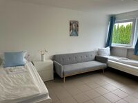 4-Zimmer-Wohnung mit WLAN & Küche Picture 2 4-Zimmer-Wohnung mit WLAN & Küche Picture 2
