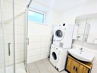 AMB Stays 4-Zimmerwohnung Zwei-WC/Bad, Terrasse, Parkplatz, Max. 7 Pers. Bild 3 AMB Stays 4-Zimmerwohnung Zwei-WC/Bad, Terrasse, Parkplatz, Max. 7 Pers. Bild 3