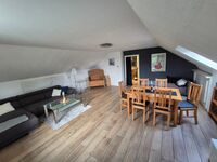 DG Wohnung im Grünen! Außerhalb und doch Zentral Picture 3 DG Wohnung im Grünen! Außerhalb und doch Zentral Picture 3