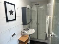 WG 6 Duschbad mit Waschmaschine WG 6 Duschbad mit Waschmaschine