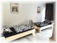 WG 5 Einzelzimmer 3x, Zweibettzimmer 3x WG 5 Einzelzimmer 3x, Zweibettzimmer 3x