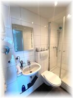 WG 3 Duschbad mit Waschmaschine WG 3 Duschbad mit Waschmaschine