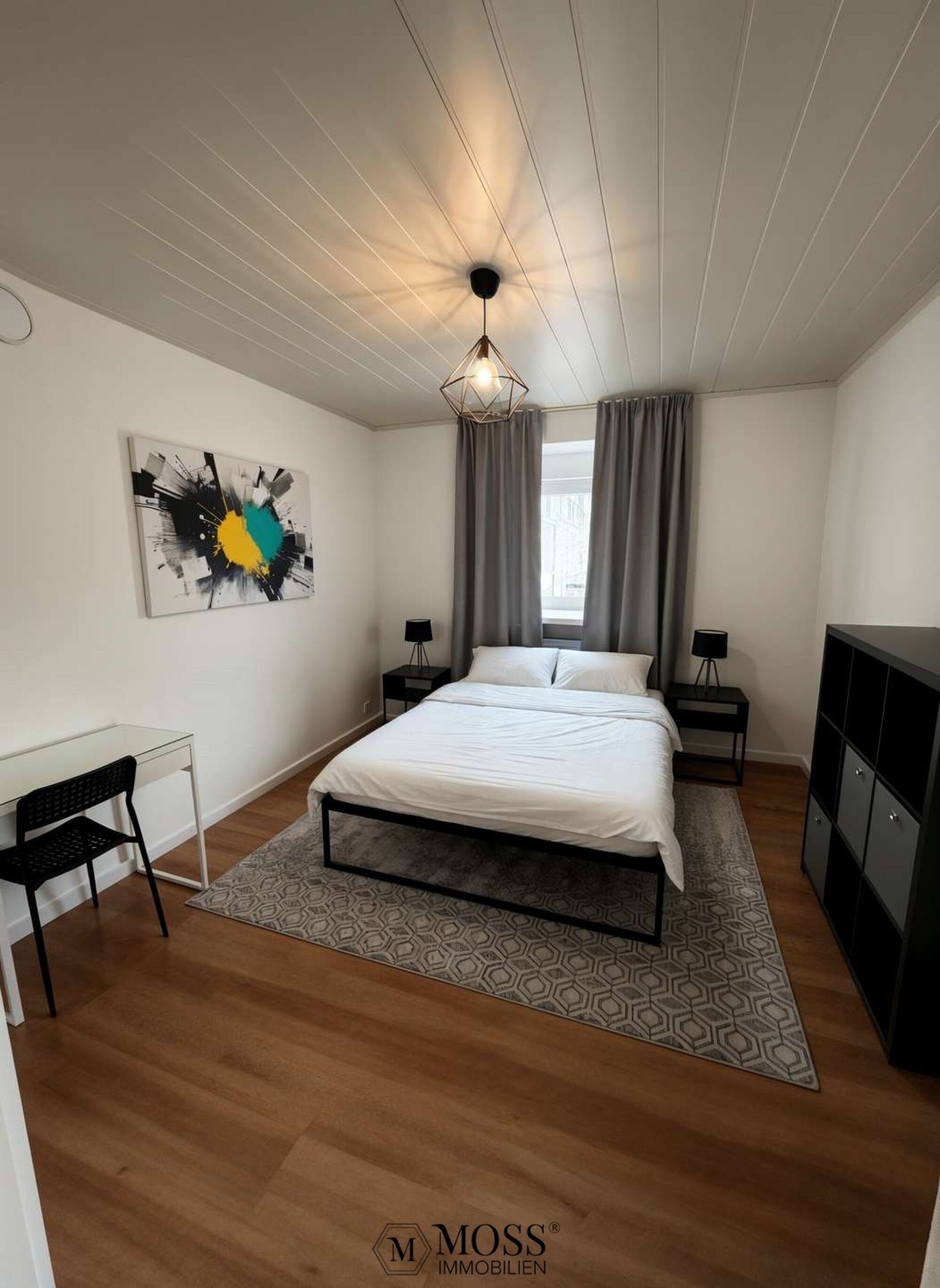 Schlafzimmer_EG_rechts (KI-möbliert) Schlafzimmer_EG_rechts (KI-möbliert)