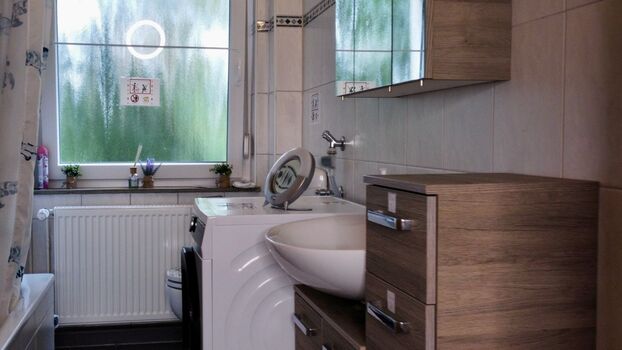 Möbliertes Privatzimmer in einer WG Nähe Koblenz HBF Bild 4 Möbliertes Privatzimmer in einer WG Nähe Koblenz HBF Bild 4