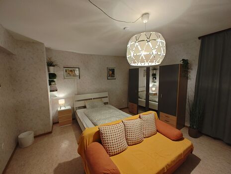 Monteurwohnung mit 3 Einzelzimmern Monteurwohnung mit 3 Einzelzimmern