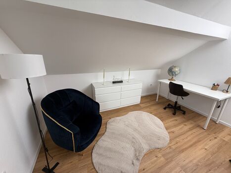 2 Zimmer Dachwohnung mit Burgblick und Kingsize Bett Bild 5 2 Zimmer Dachwohnung mit Burgblick und Kingsize Bett Bild 5