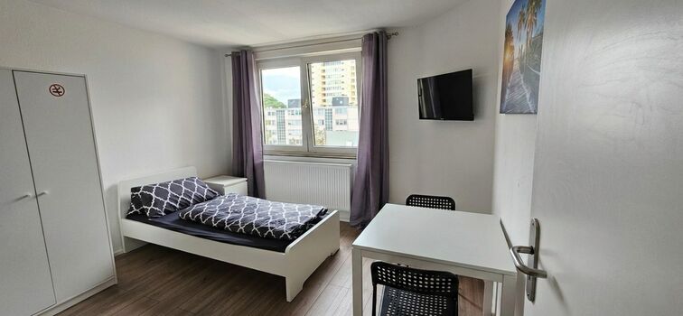 Frankfurter Bett | 2 bis 30 Personen | HIGHSPEED-WLAN | EINZELBETTEN Frankfurter Bett | 2 bis 30 Personen | HIGHSPEED-WLAN | EINZELBETTEN
