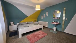 Doppelzimmer auch als Einzelzimmer zu vermieten Doppelzimmer auch als Einzelzimmer zu vermieten