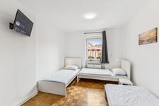 Zimmer 2 - 3 Betten + SmartTV Zimmer 2 - 3 Betten + SmartTV
