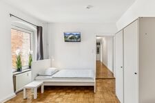Zimmer 1 - 2 Betten + SmartTV Zimmer 1 - 2 Betten + SmartTV