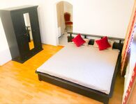 CasaZwanzigZweihundert Ferienhausvermietung Falkensee Zdjęcie 14 CasaZwanzigZweihundert Ferienhausvermietung Falkensee Zdjęcie 14