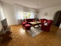 Wohnzimmer mit Zugang Balkon Wohnzimmer mit Zugang Balkon
