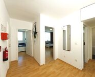 Spacious 6 Bed Apartment with Balcony Ideal for Work Crews Picture 16 Spacious 6 Bed Apartment with Balcony Ideal for Work Crews Picture 16