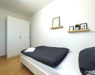 Spacious 6 Bed Apartment with Balcony Ideal for Work Crews Picture 12 Spacious 6 Bed Apartment with Balcony Ideal for Work Crews Picture 12