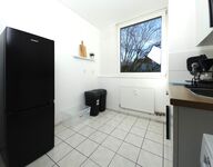 Spacious 6 Bed Apartment with Balcony Ideal for Work Crews Picture 8 Spacious 6 Bed Apartment with Balcony Ideal for Work Crews Picture 8