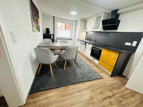 Gästehaus mit 4 App - Parkplatz-Wlan-Waschmaschine-Küche-Klimaanlage Gästehaus mit 4 App - Parkplatz-Wlan-Waschmaschine-Küche-Klimaanlage