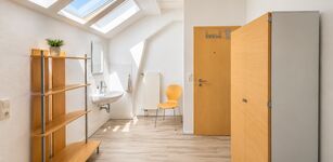 Loft für 8 Gäste Dachterrasse 5 Schlafz. 70 weitere Betten in Kassel Bild 3 Loft für 8 Gäste Dachterrasse 5 Schlafz. 70 weitere Betten in Kassel Bild 3