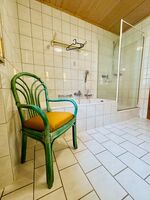Vollausgestattete große Wohnung mit Balkon und Parkplatz Obrázok 13 Vollausgestattete große Wohnung mit Balkon und Parkplatz Obrázok 13