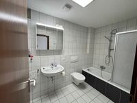 Bad mit Dusche Bad mit Dusche