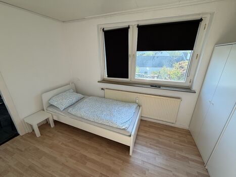 Kassel Haus | 3x Einzel- oder Doppelzimmer | Smart TV | Küche | Internet Kassel Haus | 3x Einzel- oder Doppelzimmer | Smart TV | Küche | Internet